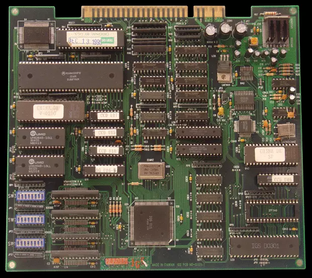 Image n° 2 - pcb : Dragon World (World, V021O)