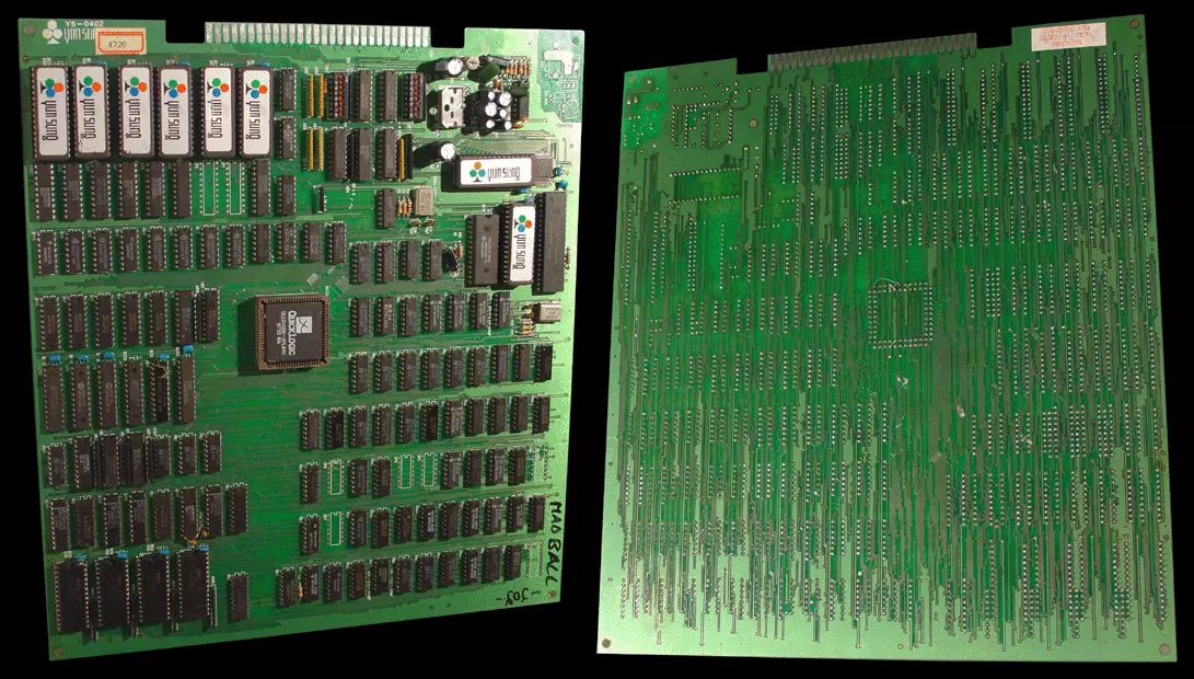 Image n° 1 - pcb : Mad Ball V2.0 (With Nudity)